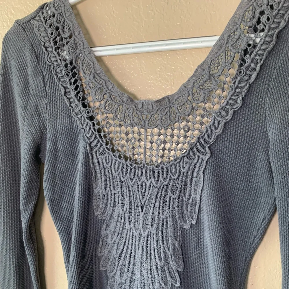Free People Textured Gray Embroidered Crochet Boho Y2K Thermal Top Size M